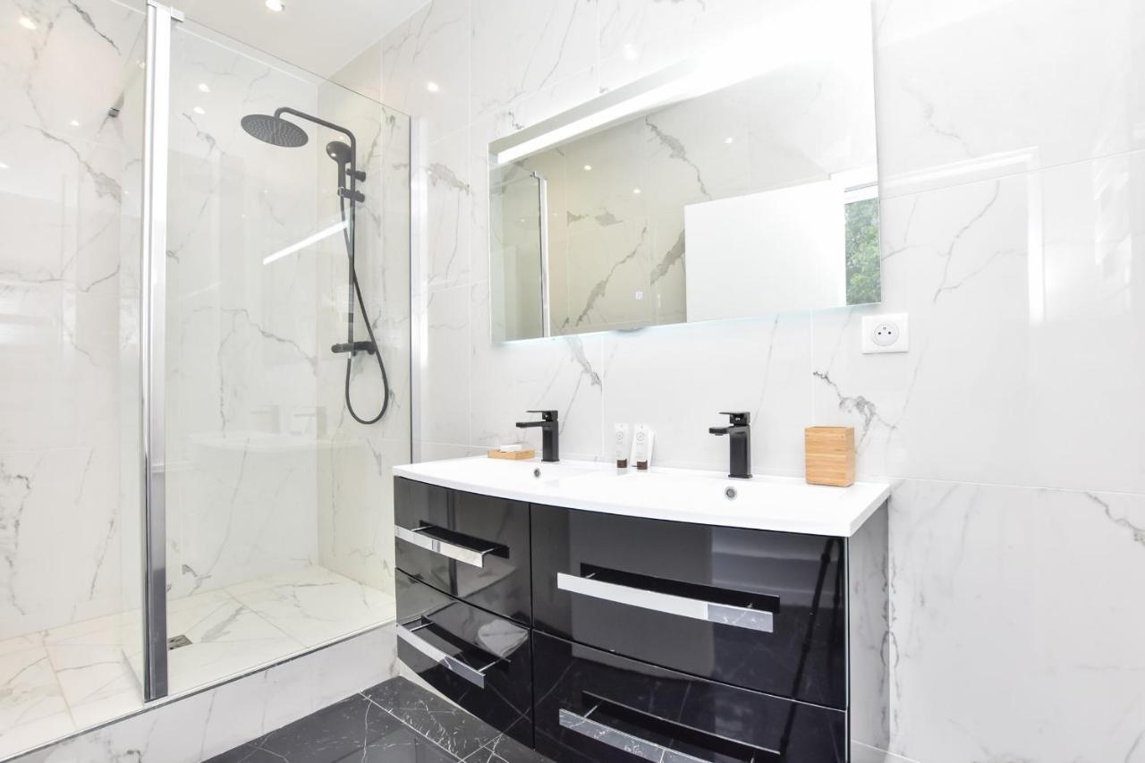 Apartmán Cosy 1Br - Place Saint Fargeau Paříž Exteriér fotografie